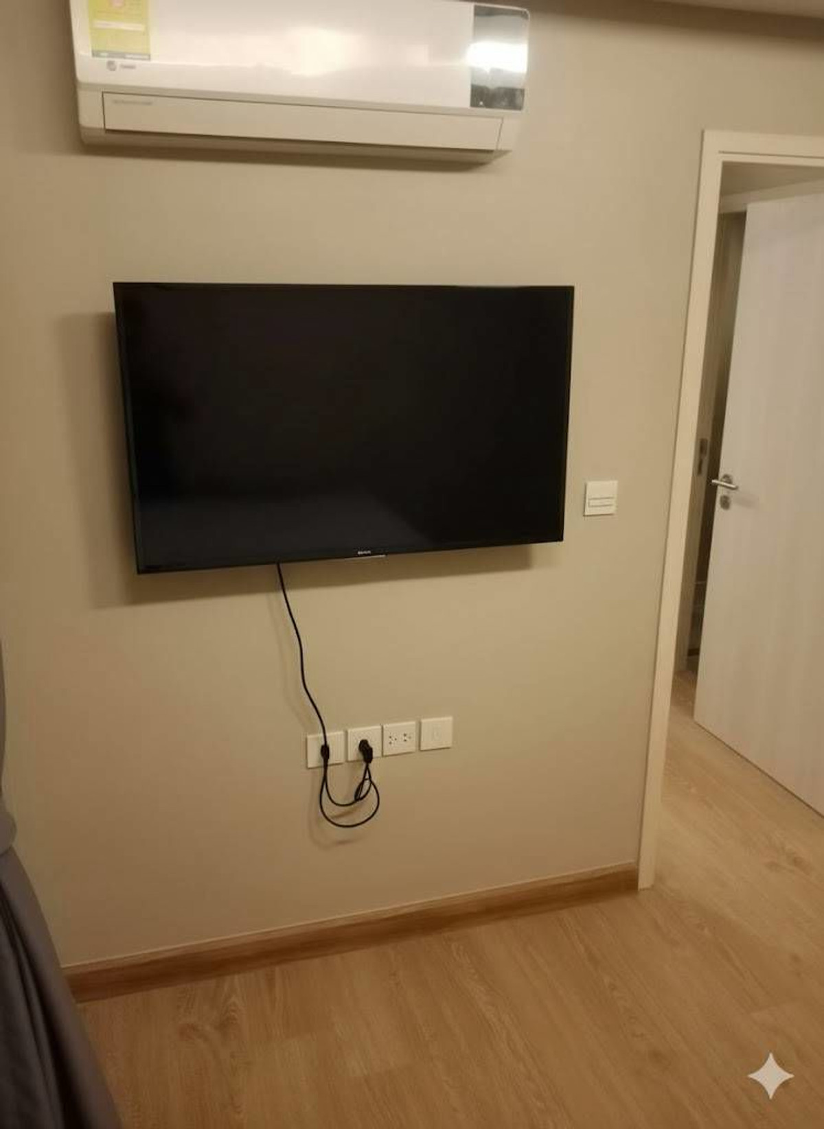 For RentCondoSukhumvit, Asoke, Thonglor : Alcove Thonglor 10 35 sq.m. Eng 中 日 Please add LINE ID @806qphgn o8415o5483