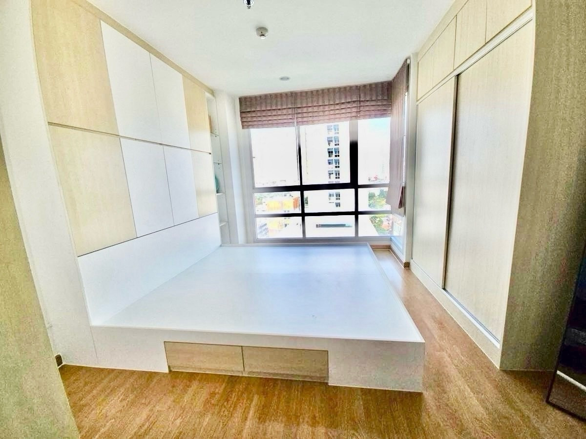 For SaleCondoRatchadapisek, Huaikwang, Suttisan : 📍 Condo for sale U Delight @ Huai Khwang Station, convenient travel, near MRT Huai Khwang 🚆 There is a Shuttle Van to pick up and deliver to the MRT station ✨