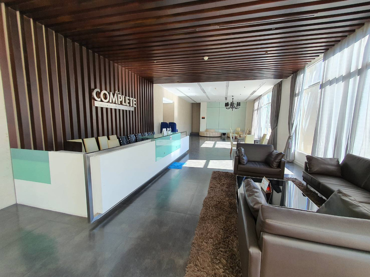 ขายคอนโดสาทร นราธิวาส : ✨ For Sale: The Complete Narathiwas Condo ✨ 💰 Only 4,999,000 THB