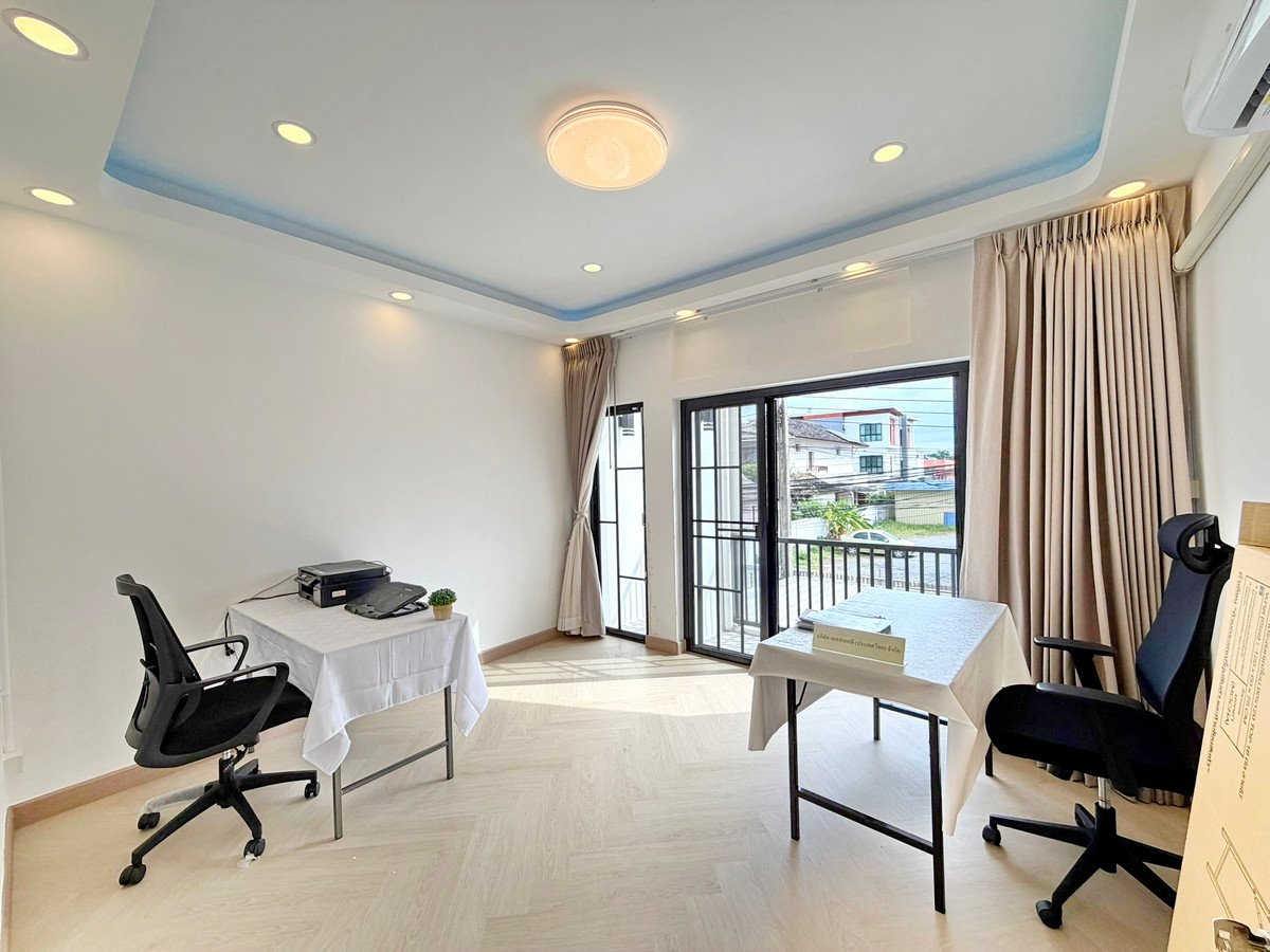 ขายทาวน์โฮมลาดพร้าว เซ็นทรัลลาดพร้าว : H0788♛ขาย ทาวน์เฮ้าส์ 2 ห้องนอน⚝ลาดพร้าว♜MRTโชคชัย4(550ม.)∞099-5919653,065-9423251▚Line@sureresidence