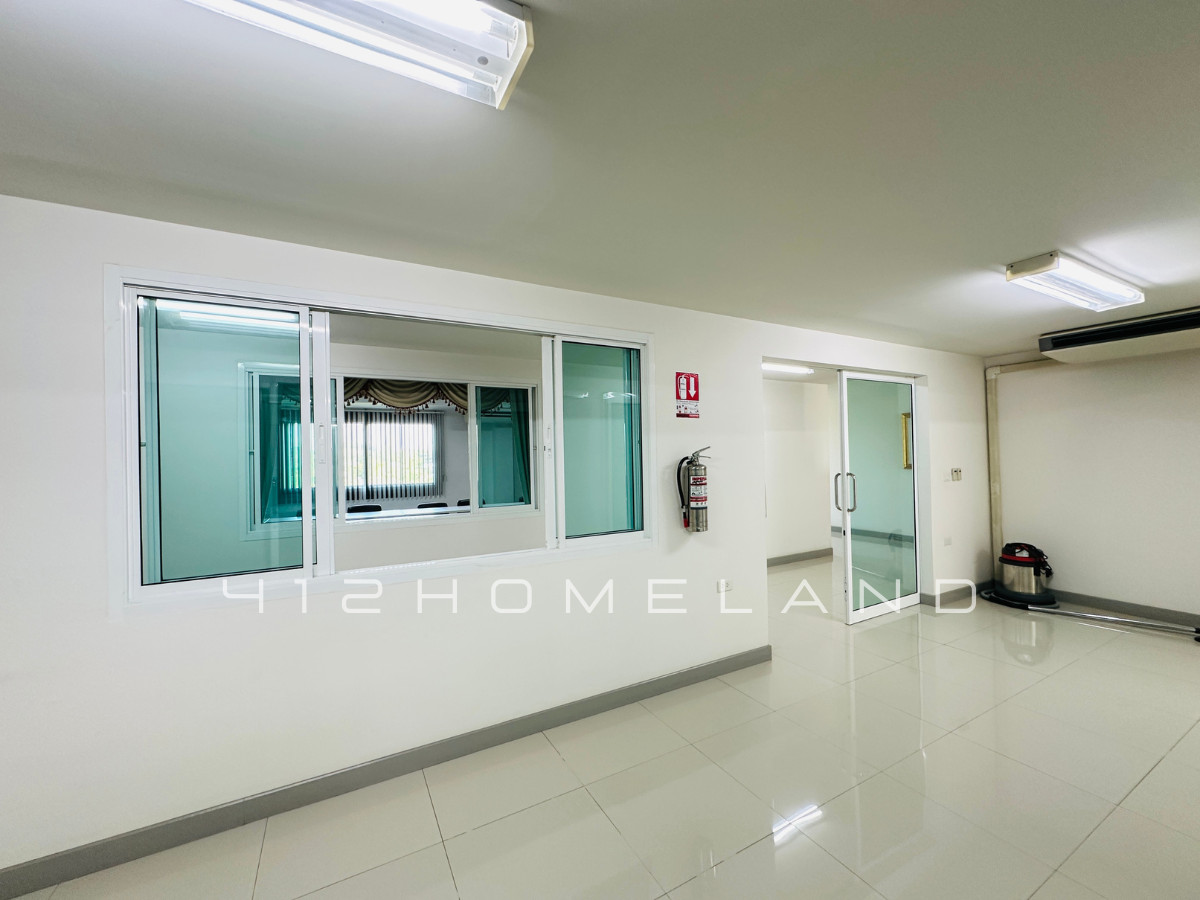 ขายโรงงานปทุมธานี รังสิต ธรรมศาสตร์ : ขายโรงงาน ขนาด 1,500 ตรม. ติดถนนเลียบคลอง 5 มีใบรับรอง อย./GMP/HACCP/รง.4 ครบ เดินเครื่องต่อได้ทันที คลองหลวง ปทุมธานี