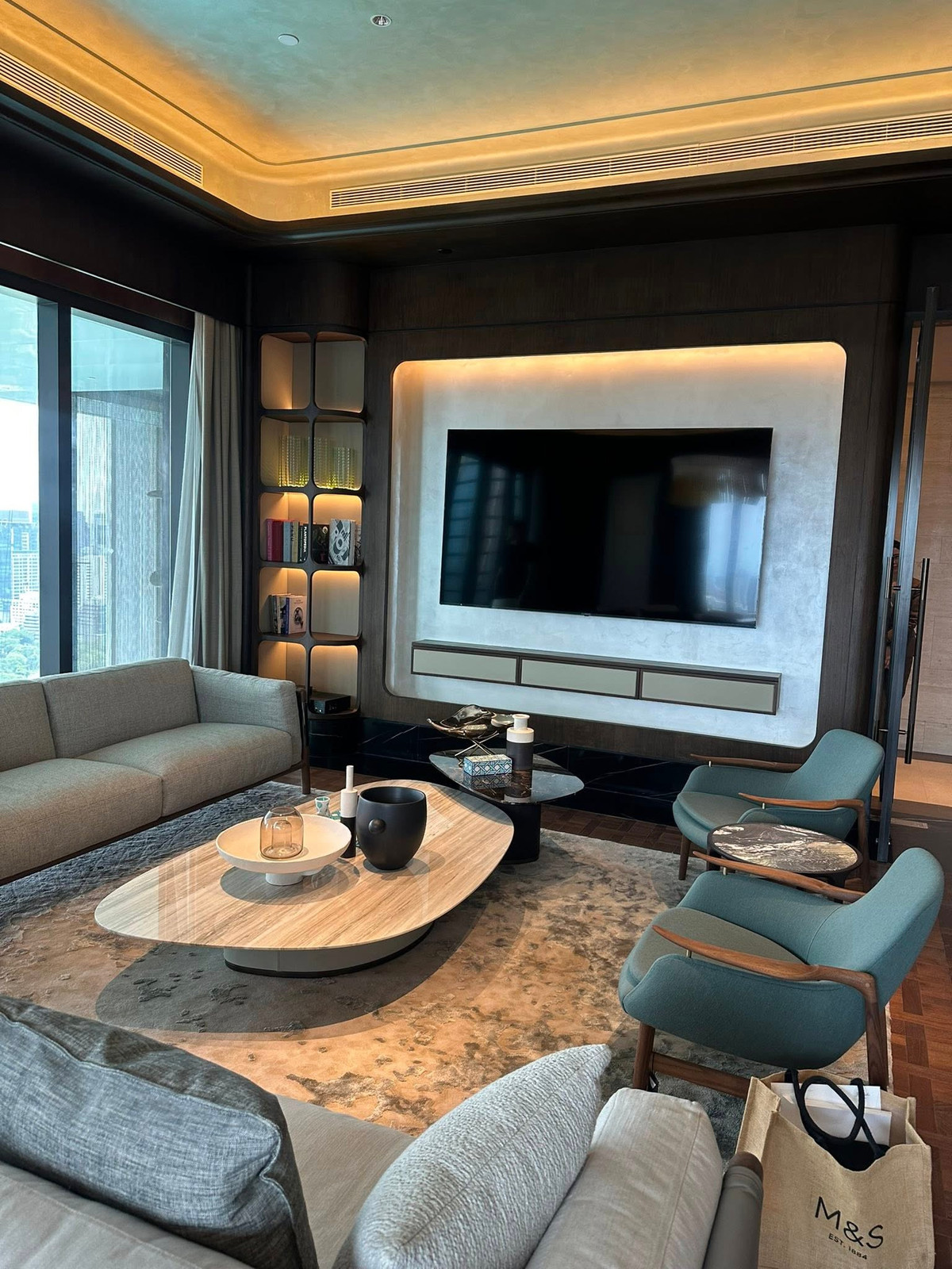 For RentCondoWitthayu, Chidlom, Langsuan, Ploenchit : ✨Condo for Rent : One 89 Wireless ((AP-02)) ( line : @condo91 )