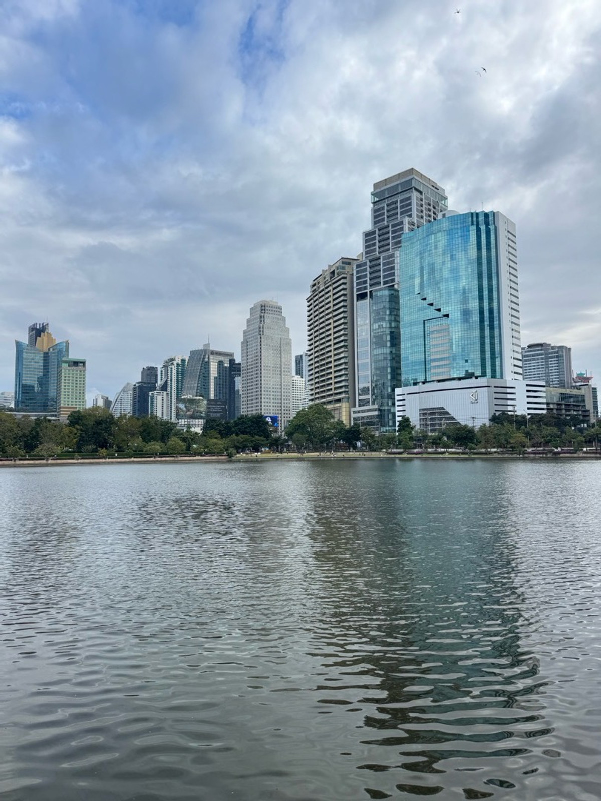 For SaleHotel&Apartment BusinessSukhumvit, Asoke, Thonglor : Service apartment for sale, Thonglor, total 43 rooms, 25 car parking spaces, 8-story building with elevator, completed in 2019, total 450 million baht.