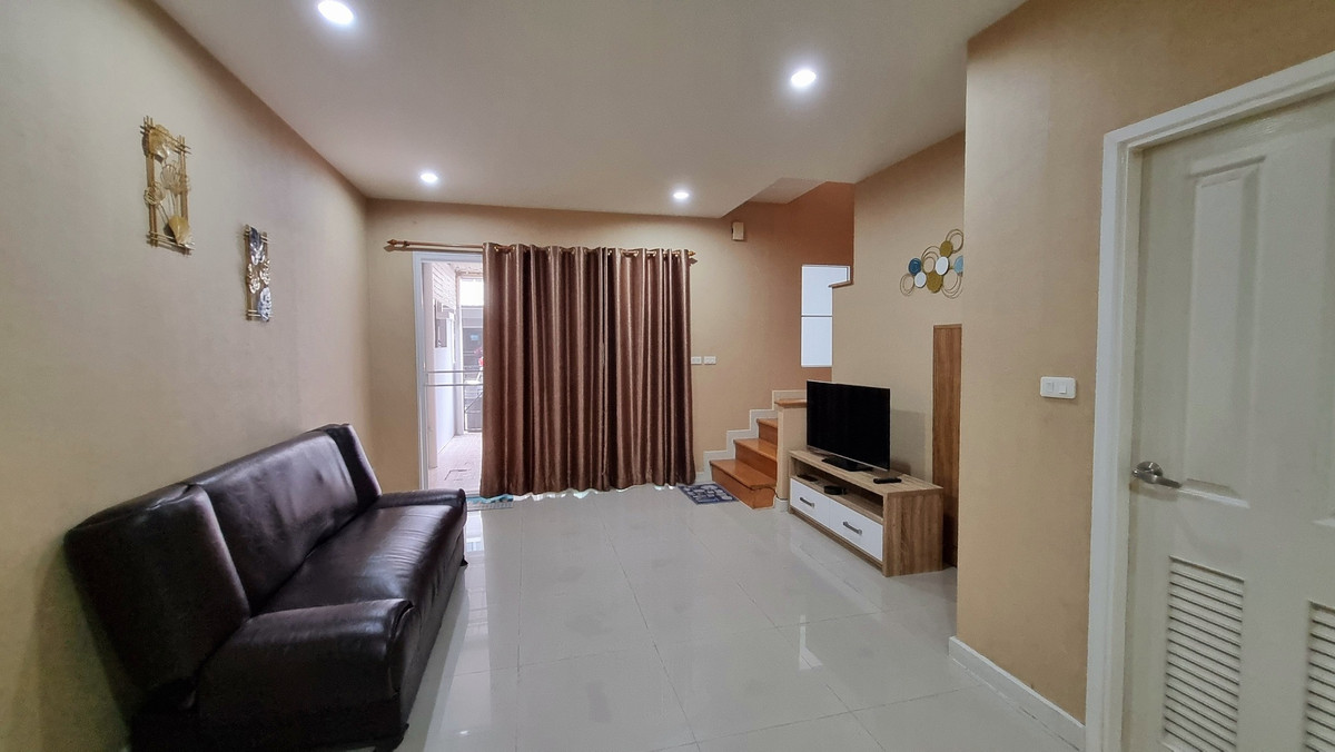 ให้เช่าทาวน์โฮมแจ้งวัฒนะ เมืองทอง : ทาวน์โฮมติดทางด่วนและรถไฟฟ้า ให้เช่าเดอะแพลนซิตี้แจ้งวัฒนะ บ้านใจกลางเมืองทองธานี