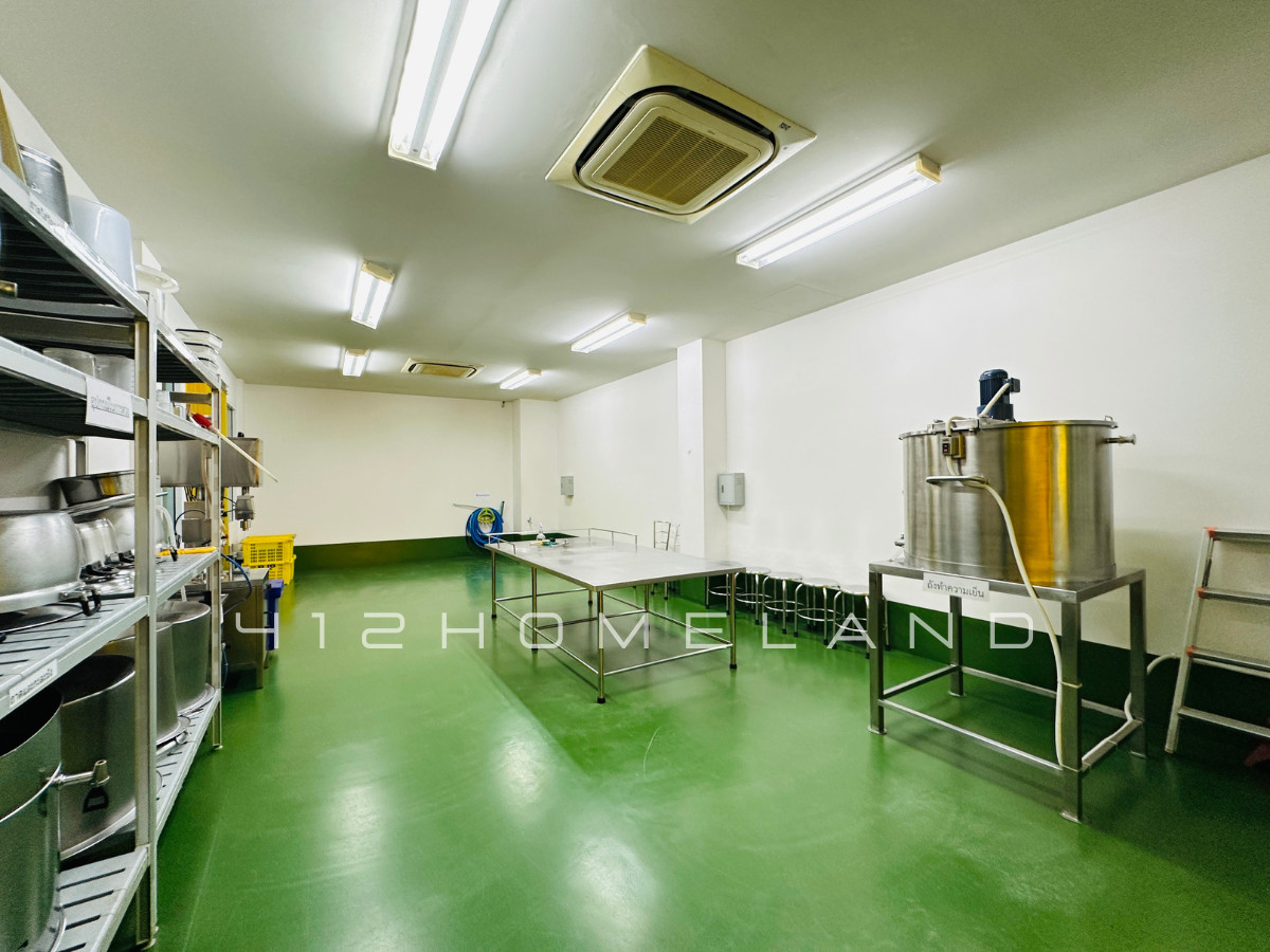 ขายโรงงานปทุมธานี รังสิต ธรรมศาสตร์ : ขายโรงงาน ขนาด 1,500 ตรม. ติดถนนเลียบคลอง 5 มีใบรับรอง อย./GMP/HACCP/รง.4 ครบ เดินเครื่องต่อได้ทันที คลองหลวง ปทุมธานี
