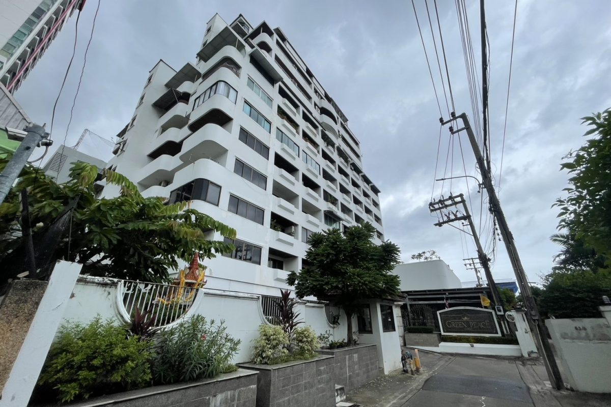 For SaleCondoRatchathewi,Phayathai : 🔥Urgent sale of bank property🔥Green Peace Mansion Condo