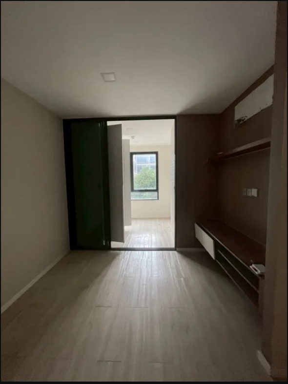 ขายคอนโดพระราม 9 เพชรบุรีตัดใหม่ RCA : 🔥ขายด่วนทรัพย์ธนาคาร🔥ห้องชุด ไรซ์ พระราม 9