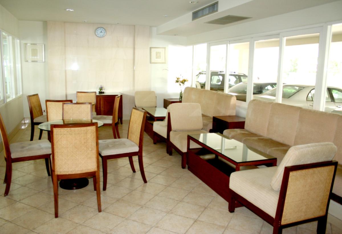 For SaleCondoSathorn, Narathiwat : 🔥Urgent Sale+🔥 Baan Siri Sathorn, near Khlong Toei MRT Station, fully furnished, ready to move in.