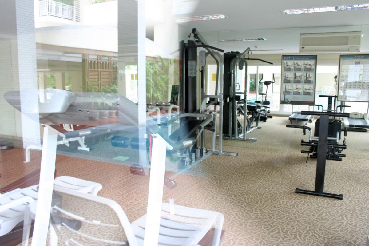 For SaleCondoSathorn, Narathiwat : 🔥Urgent Sale+🔥 Baan Siri Sathorn, near Khlong Toei MRT Station, fully furnished, ready to move in.