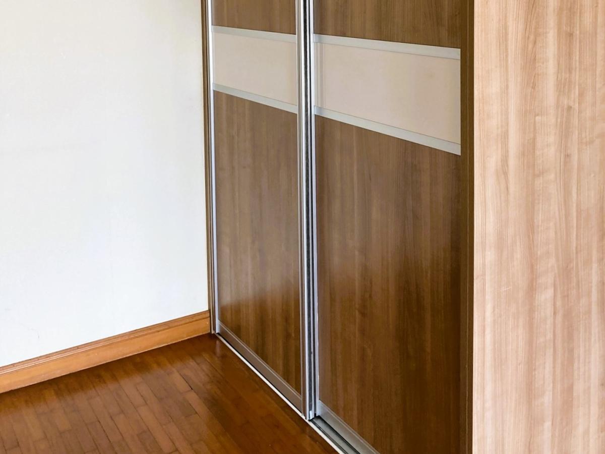 For SaleCondoSathorn, Narathiwat : 🔥Urgent Sale+🔥 Baan Siri Sathorn, near Khlong Toei MRT Station, fully furnished, ready to move in.