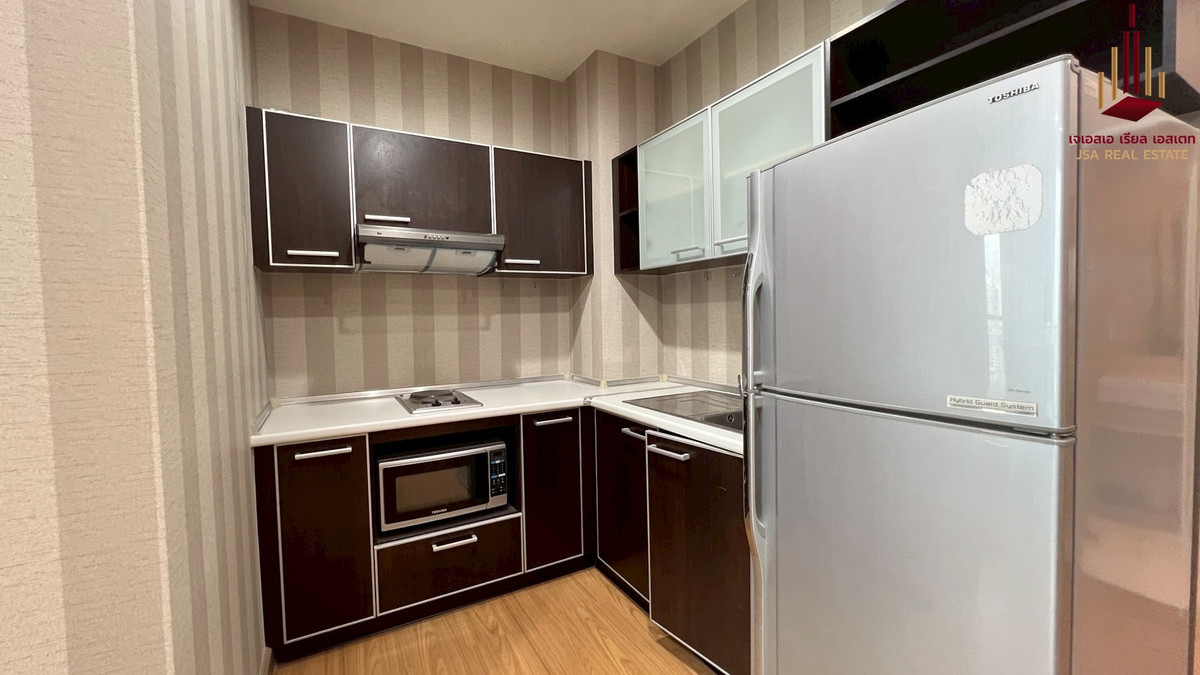 For RentCondoSathorn, Narathiwat : ✨ For Rent: The Complete Narathiwat Condo ✨ 💰 Only 23,000 THB/month