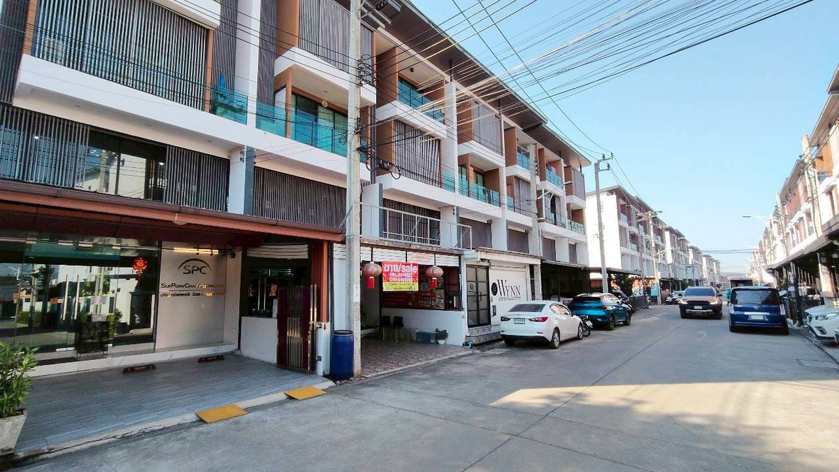 ขายทาวน์โฮมพระราม 2 บางขุนเทียน : ขายด่วน ราคาถูกที่สุดในโครงการ! Home Office 3 ชั้นครึ่ง สุดหรู ตกแต่งสวย บิ้วอินครบ  เหมาะสำหรับทำออฟฟิศหรือที่พักอาศัย 📍 โครงการ อนินทาวน์ เทียนทะเล ซอย 7 ทำเลทอง ท่าข้าม – พระราม 2