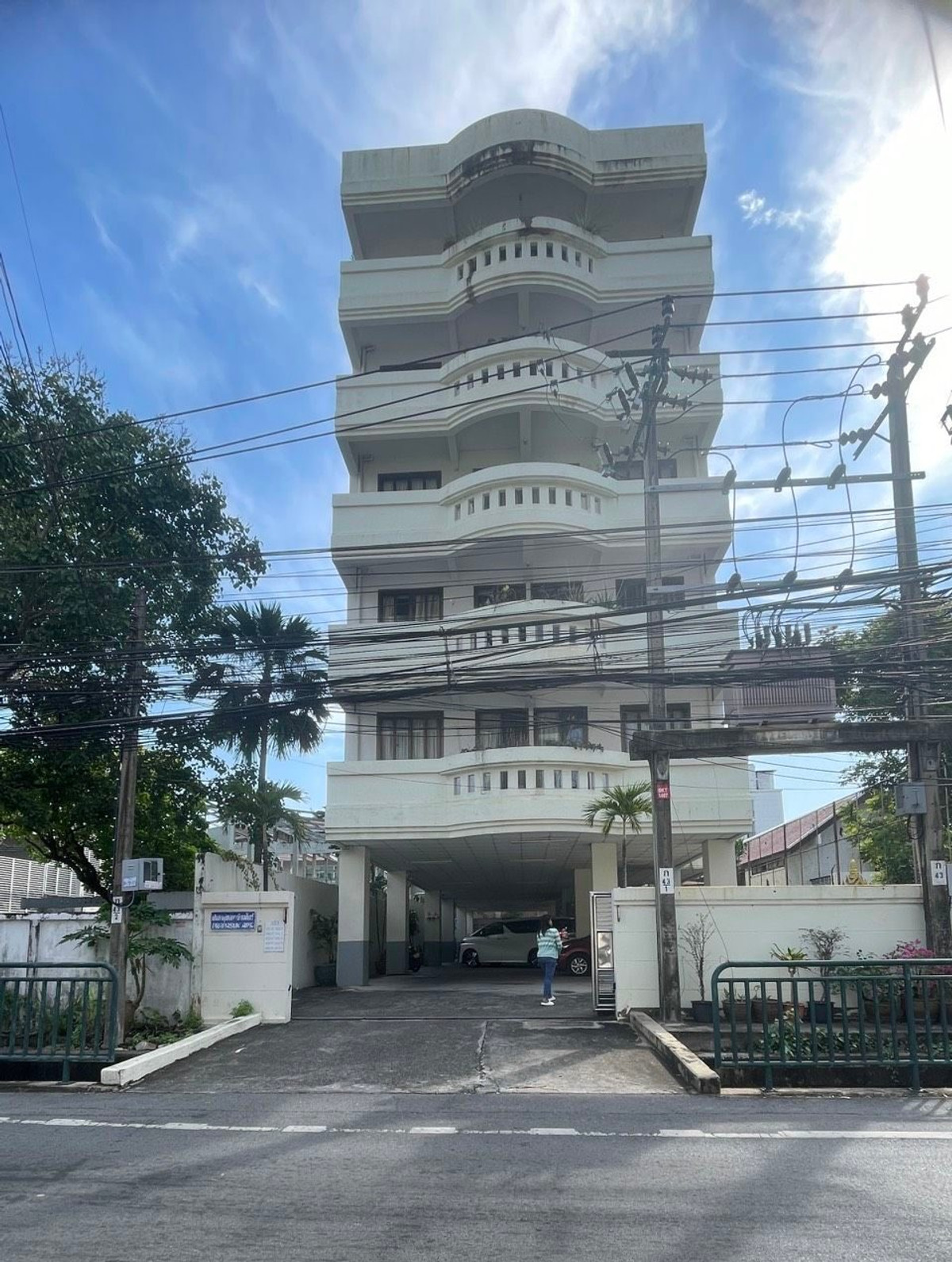 กิจการโรงแรม & กิจการอพาร์ตเมนต์สุขุมวิท อโศก ทองหล่อ : ดีลสุดปังย่านสุขุมวิท 31 กลับมาแล้ว! 🎉 ขาย / เช่า “กิจการอพาร์ทเม้นท์ ประภาสุข” ทำเลฮอต นักลงทุนห้ามพลาด 💼🔥