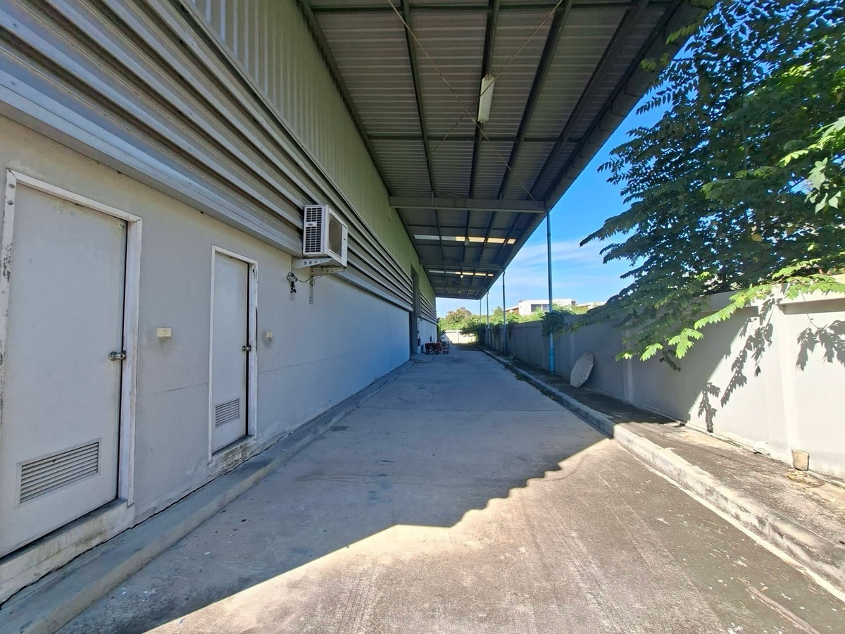 For RentWarehousePattanakan, Srinakarin : Warehouse Pattanakarn 20 for Warehouse • Logistics • Pickleball • Badminton • Assembly and Commercial Business | WAREHOUSE PATTANAKARN 20 FOR RENT