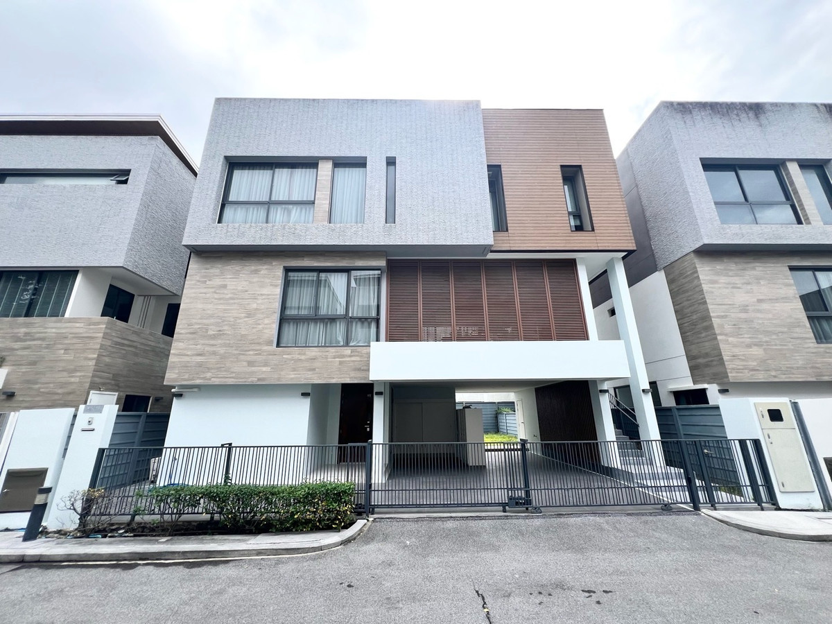 ให้เช่าบ้านพระราม 9 เพชรบุรีตัดใหม่ RCA : ✅Single House for Rent Parc Priva 5 bedrooms with private lift near Central Rama9 Fully furnished