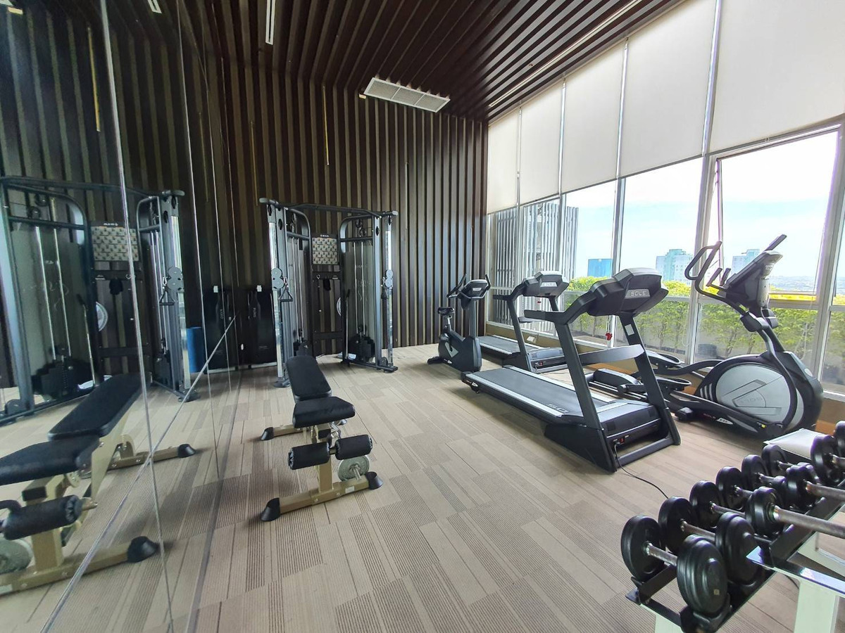 ขายคอนโดสาทร นราธิวาส : ✨ For Sale: The Complete Narathiwas Condo ✨ 💰 Only 4,999,000 THB