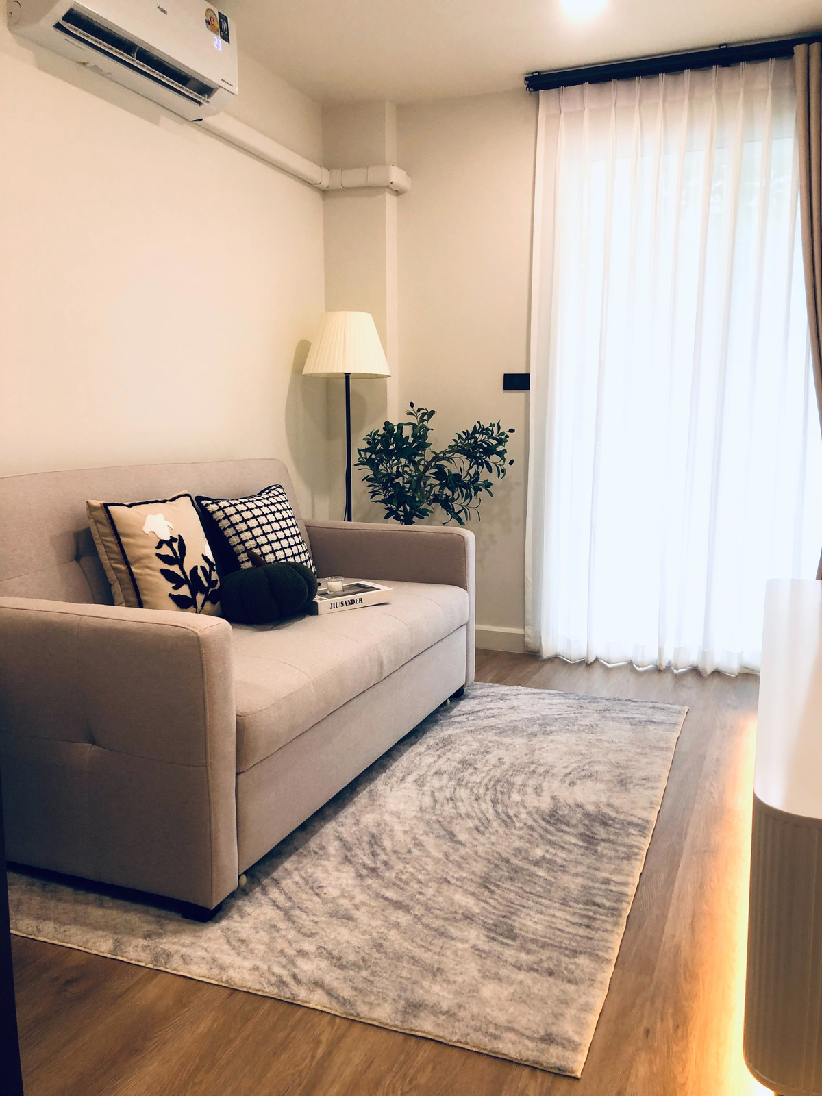 ขายคอนโดอ่อนนุช อุดมสุข : ขายคอนโด  เดอะซีรีส์ อุดมสุข (The Sirie) อุดมสุข ซอยอุดมสุข29 lowrise | ทำเลดี วิวสระชั้น 3 | ใกล้ BTS อุดมสุข  หิ้วกระเป๋าเข้าอยู่ได้เลย 