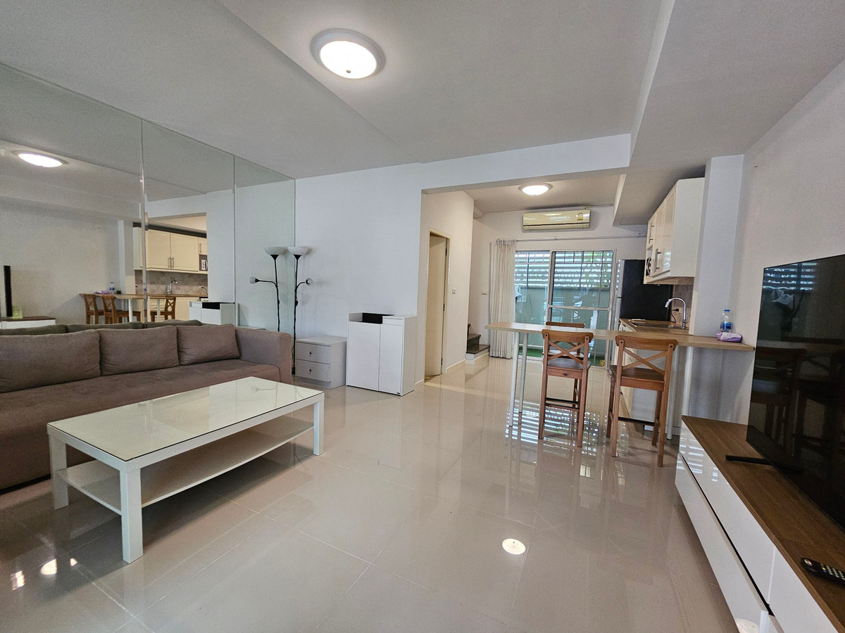 ให้เช่าทาวน์โฮมสมุทรปราการ สำโรง : 28/02/2026, บ้านพร้อมอยู่ Indy 2 บางนา กม.7 2 ห้องนอน 25,000 บาท/เดือน พื้นที่กว้าง ใกล้ทางด่วนและแหล่งช้อปปิ้ง ตอบโจทย์ชีวิตทันสมัย