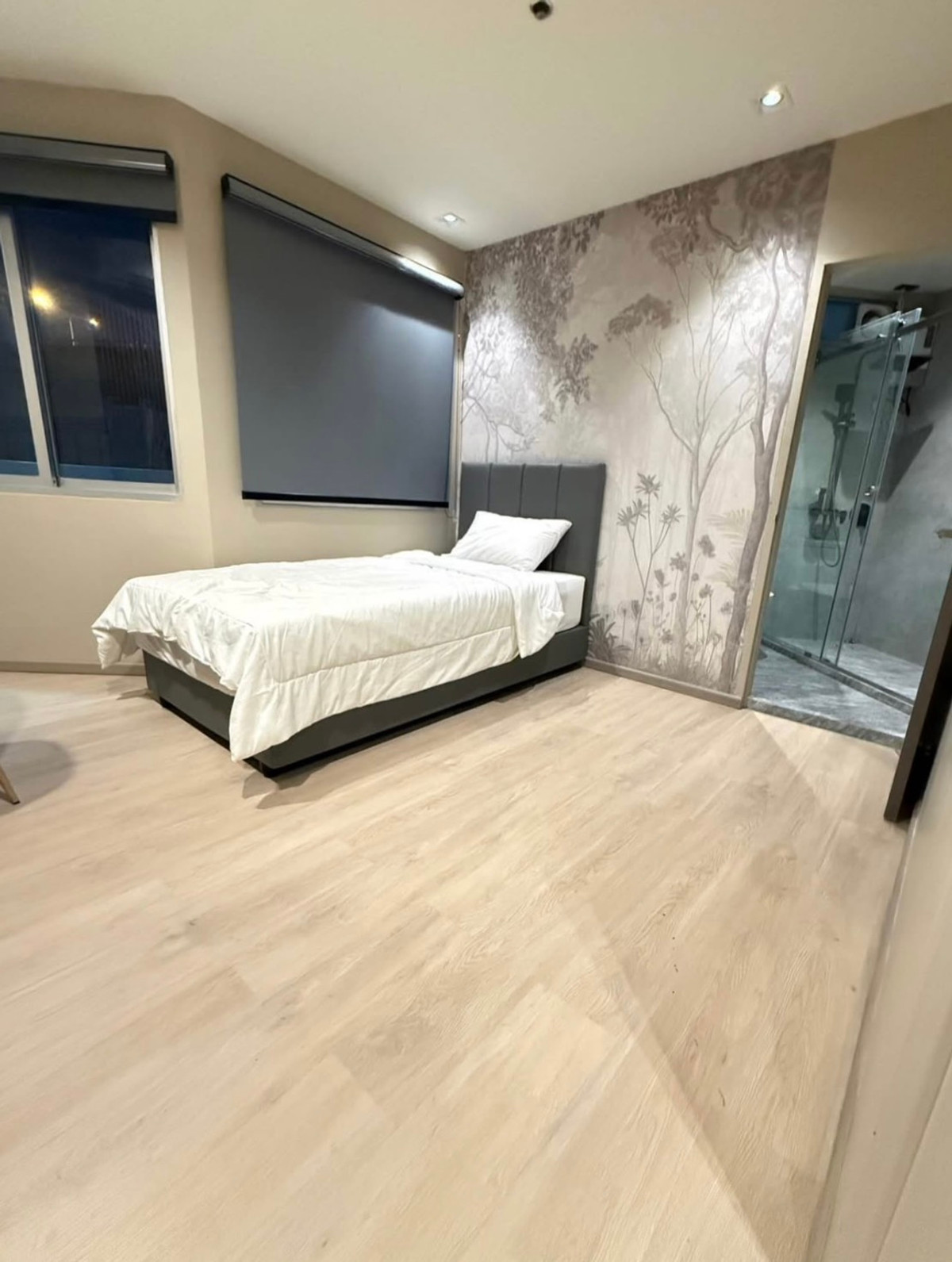 ขายคอนโดวิทยุ ชิดลม หลังสวน : ขายด่วน Pet Friendly Condo Wittayu Complex 93 ตร.ม. 2 ห้องนอน ราคาถูกสุดในตึก 5.5 ล้าน Yield มีโอกาสสูงถึง 6-8%  ราคา: 5,500,000 บาท 