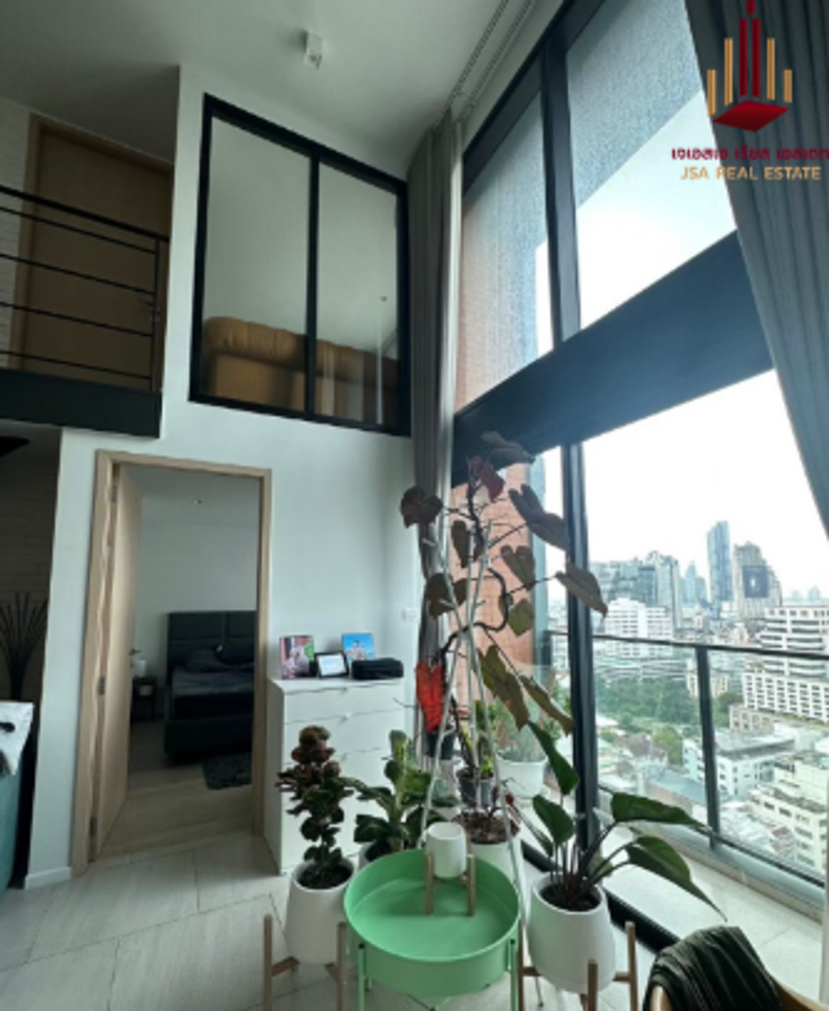 ขายคอนโดสีลม ศาลาแดง บางรัก : ✨ For Sale: The Lofts Silom Condo ✨ 💰 Only 14,500,000 THB เทียบราคาต่อตารางเมตรราคาดีสุดในตึกครับ มีห้องพร้อมนัดชมครับ สนใจติดต่อ คุณเจมส์มาร์