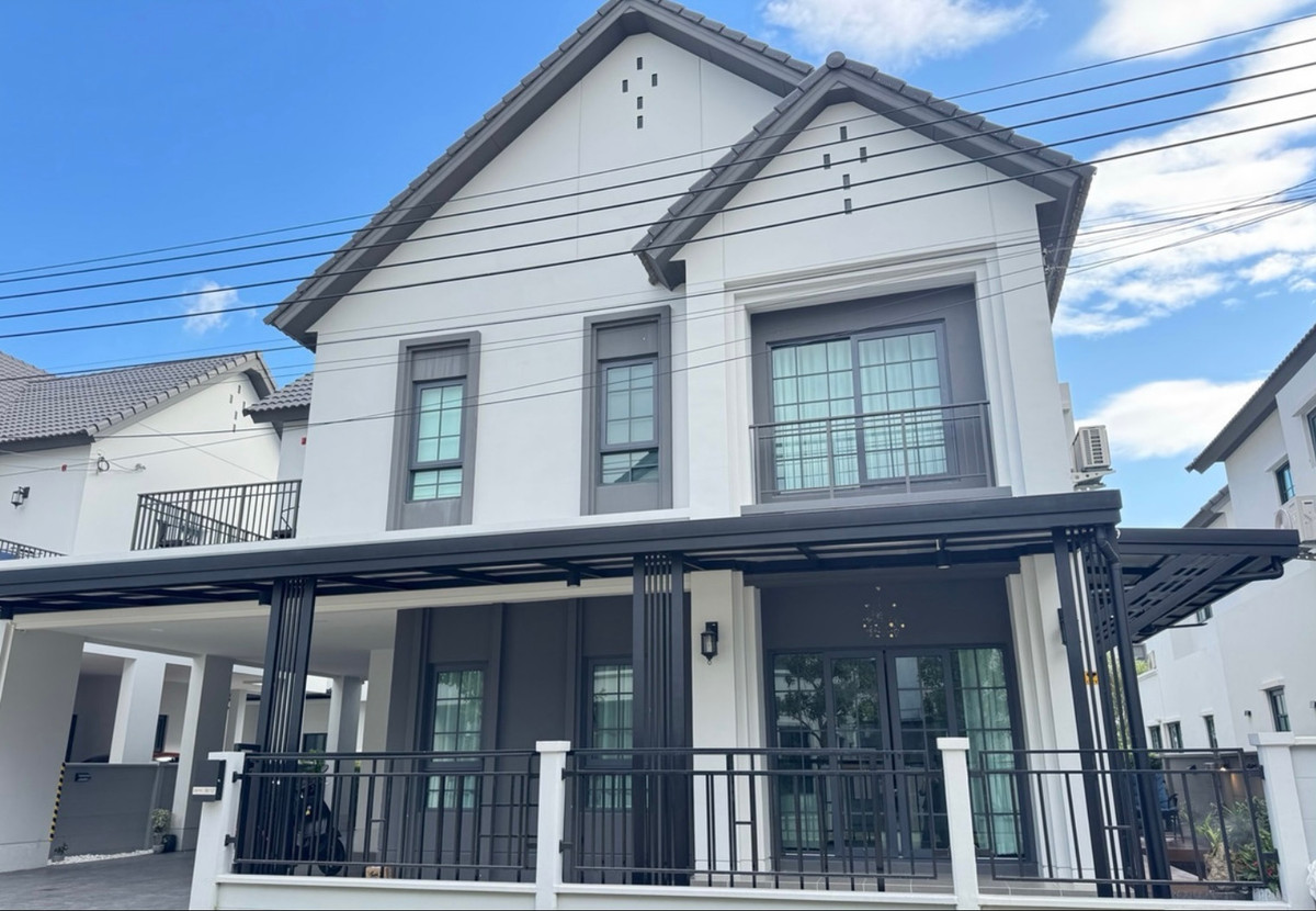 HouseBangna, Bearing, Lasalle : 2-story detached house for rent, Centro Bangna Village, beautiful, luxurious, quality society, ready to move in, near Mega Bangna Shopping Center. Interested, contact Line@841qqlnr