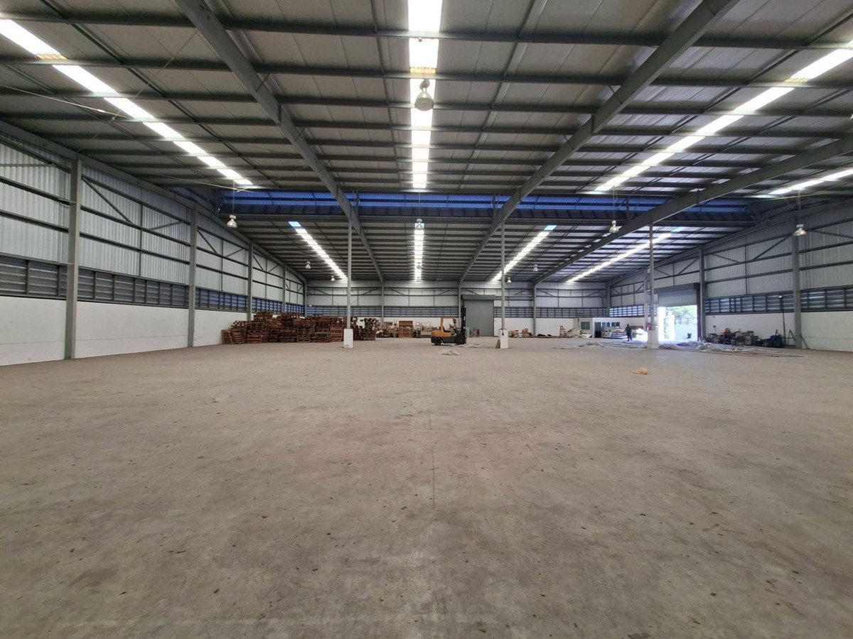For RentWarehousePattanakan, Srinakarin : Warehouse Pattanakarn 20 for Warehouse • Logistics • Pickleball • Badminton • Assembly and Commercial Business | WAREHOUSE PATTANAKARN 20 FOR RENT