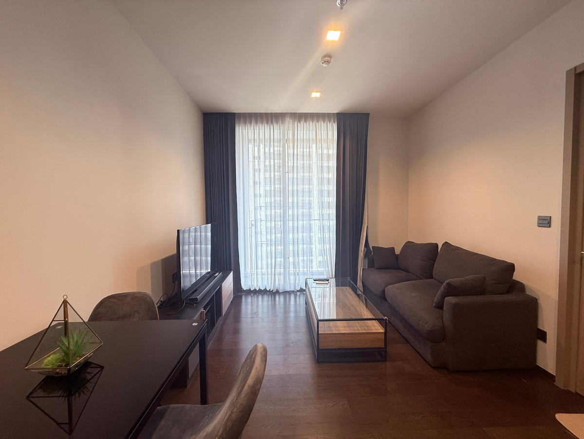 คอนโดราชเทวี พญาไท : ขาย The line Ratchatewi 1 bed 35.59 Sq.m ชั้นสูง ราคา 5.99 MB สนใจติดต่อ 098-9655699 Pick