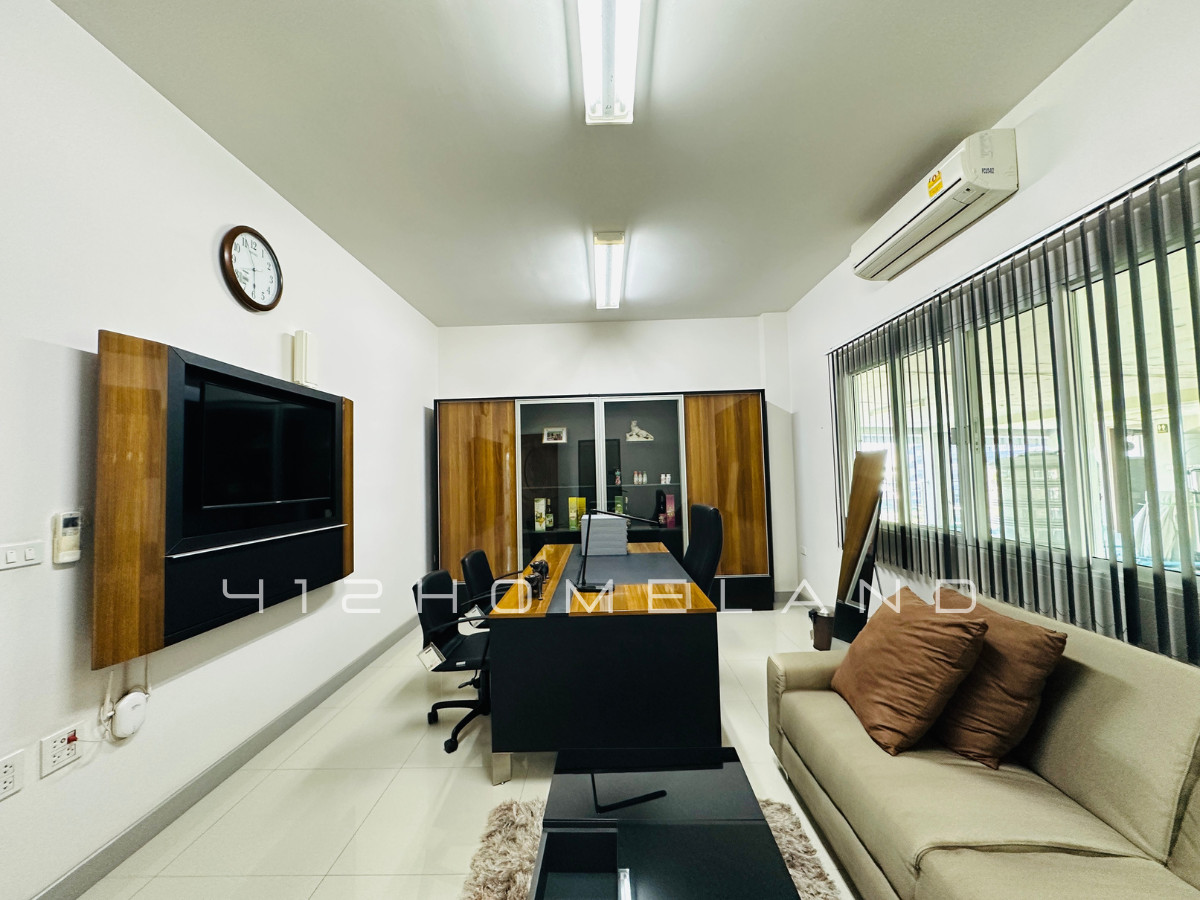 ขายโรงงานปทุมธานี รังสิต ธรรมศาสตร์ : ขายโรงงาน ขนาด 1,500 ตรม. ติดถนนเลียบคลอง 5 มีใบรับรอง อย./GMP/HACCP/รง.4 ครบ เดินเครื่องต่อได้ทันที คลองหลวง ปทุมธานี