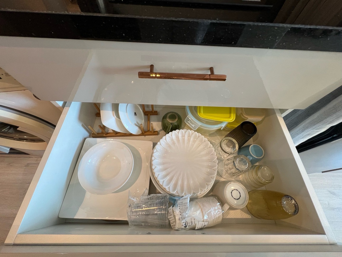 For RentCondoOnnut, Udomsuk : 🔥For Rent Now🔥 Ideo Mobi Sukhumvit 81, luxuriously decorated unit with beautiful view, fully furnished and ready to move in. Near BTS On Nut station.