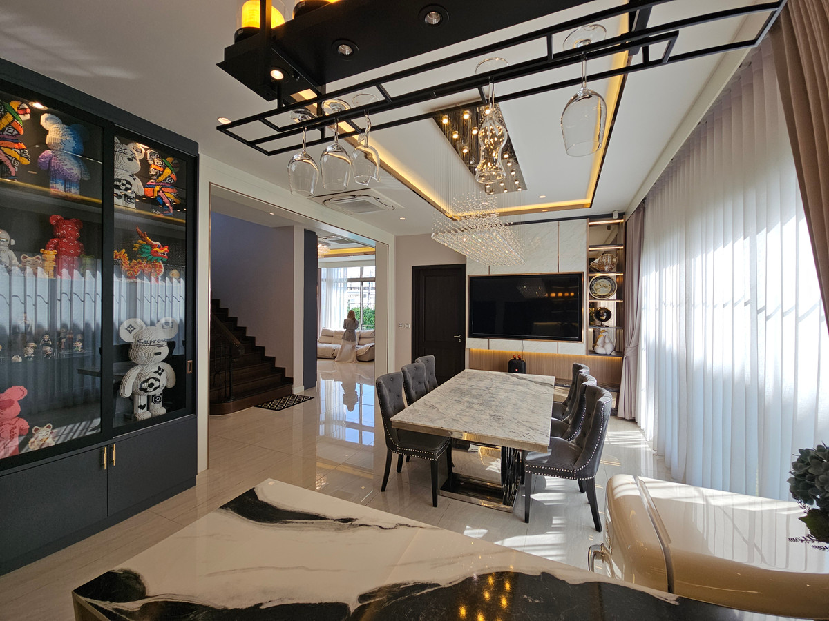 HouseLadkrabang, Suwannaphum Airport : For rent: Perfect Masterpiece Sukhumvit 77 (137 sq m.) 4 bedrooms, 6 bathrooms, next to Robinson Lat Krabang.