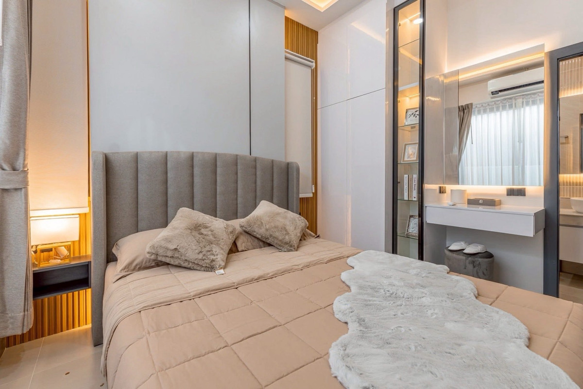 ขายพัทยา บางแสน ชลบุรี สัตหีบ : บ้านเดี่ยว ชั้นเดียว พร้อมสระว่ายน้ำ รวมเฟอร์นิเจอร์เครื่องใช้ไฟฟ้าแต่งครบ 