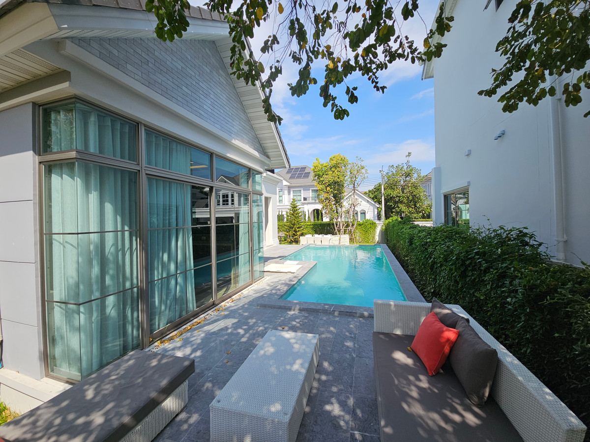 HouseLadkrabang, Suwannaphum Airport : For rent: Perfect Masterpiece Sukhumvit 77 (137 sq m.) 4 bedrooms, 6 bathrooms, next to Robinson Lat Krabang.