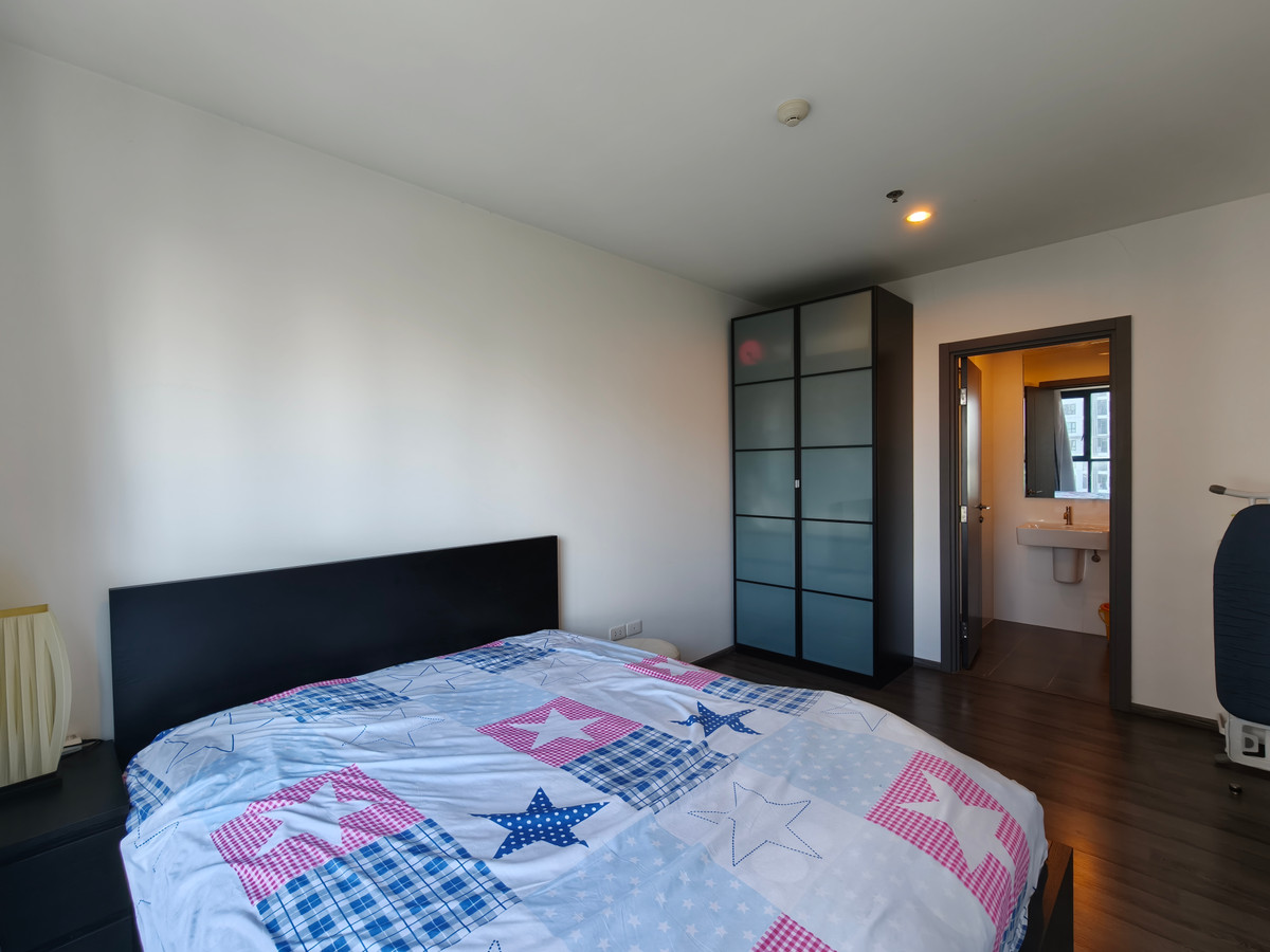 ขายคอนโดอ่อนนุช อุดมสุข : ห้องที่คุ้มค่าที่สุดที่จะซื้อที่ The Base Park East ห้อง Rare Item ใหญ่พิเศษมีเพียงชั้นละห้อง