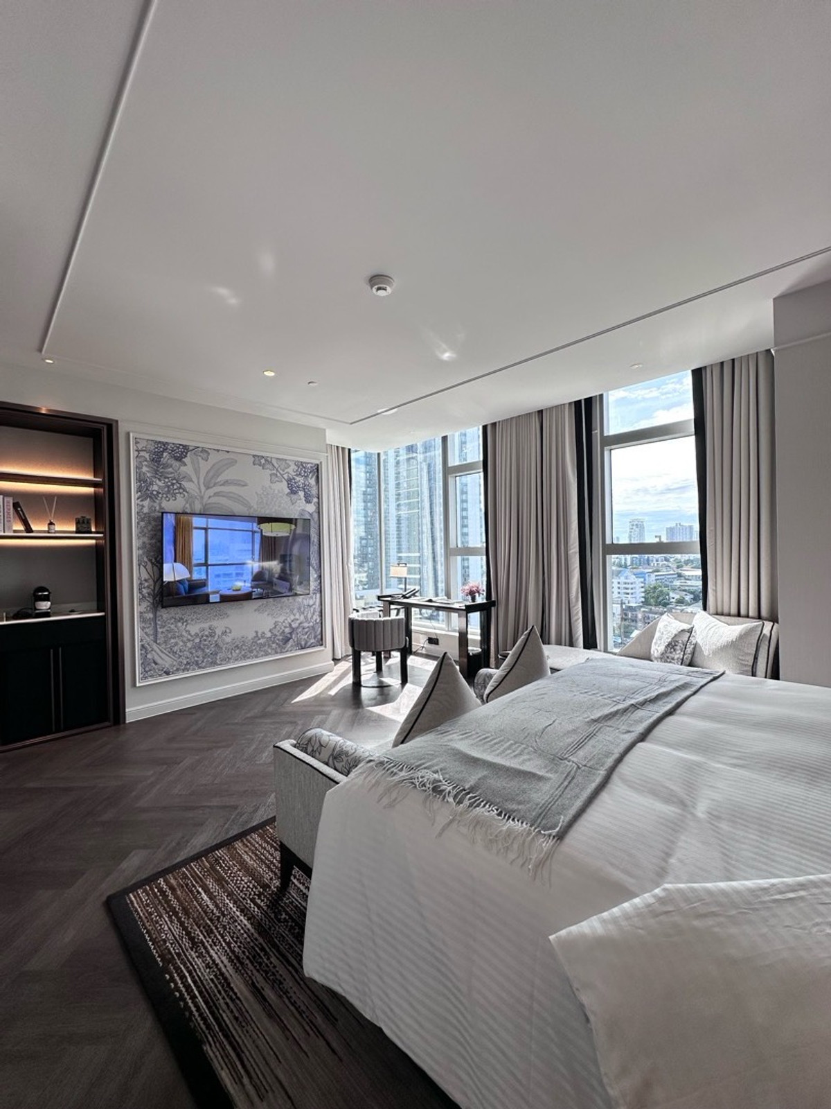 For RentCondoSukhumvit, Asoke, Thonglor : Luxury Serviced Residence @ Sukhumvit 38 | La Clef Bangkok – Studio Exclusive (44-46 sqm) | 082-4499822