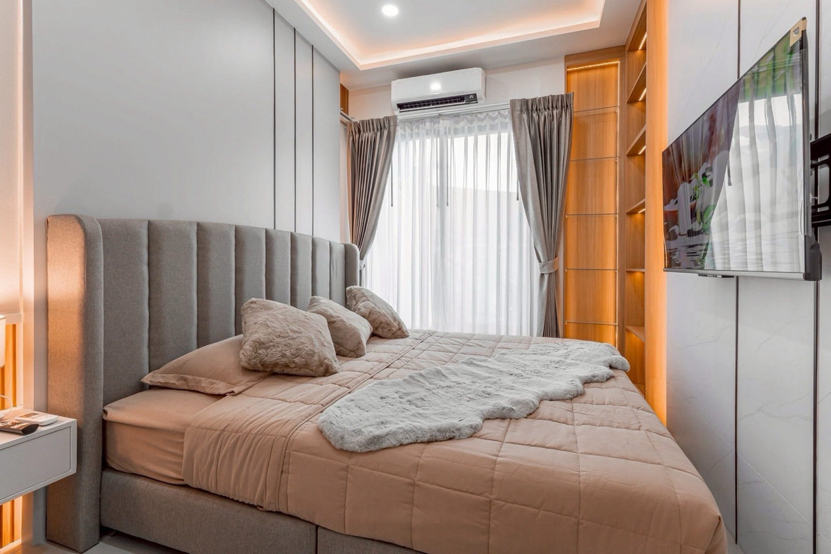 ขายพัทยา บางแสน ชลบุรี สัตหีบ : บ้านเดี่ยว ชั้นเดียว พร้อมสระว่ายน้ำ รวมเฟอร์นิเจอร์เครื่องใช้ไฟฟ้าแต่งครบ 