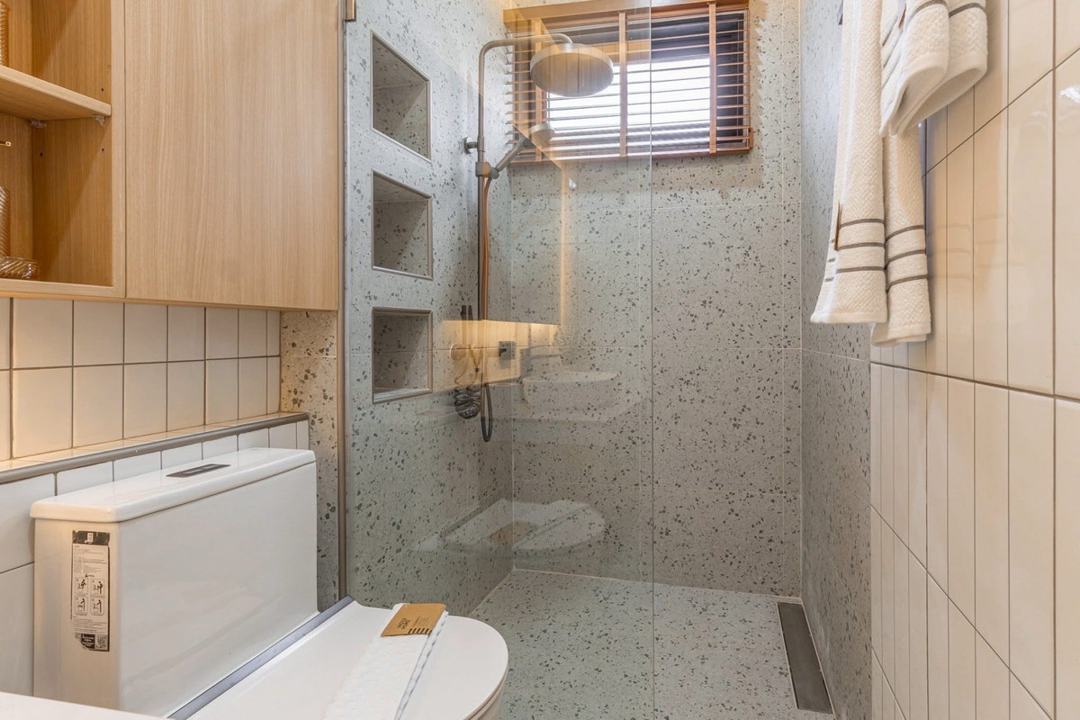 ขายพัทยา บางแสน ชลบุรี สัตหีบ : บ้านเดี่ยว ชั้นเดียว พร้อมสระว่ายน้ำ รวมเฟอร์นิเจอร์เครื่องใช้ไฟฟ้าแต่งครบ 