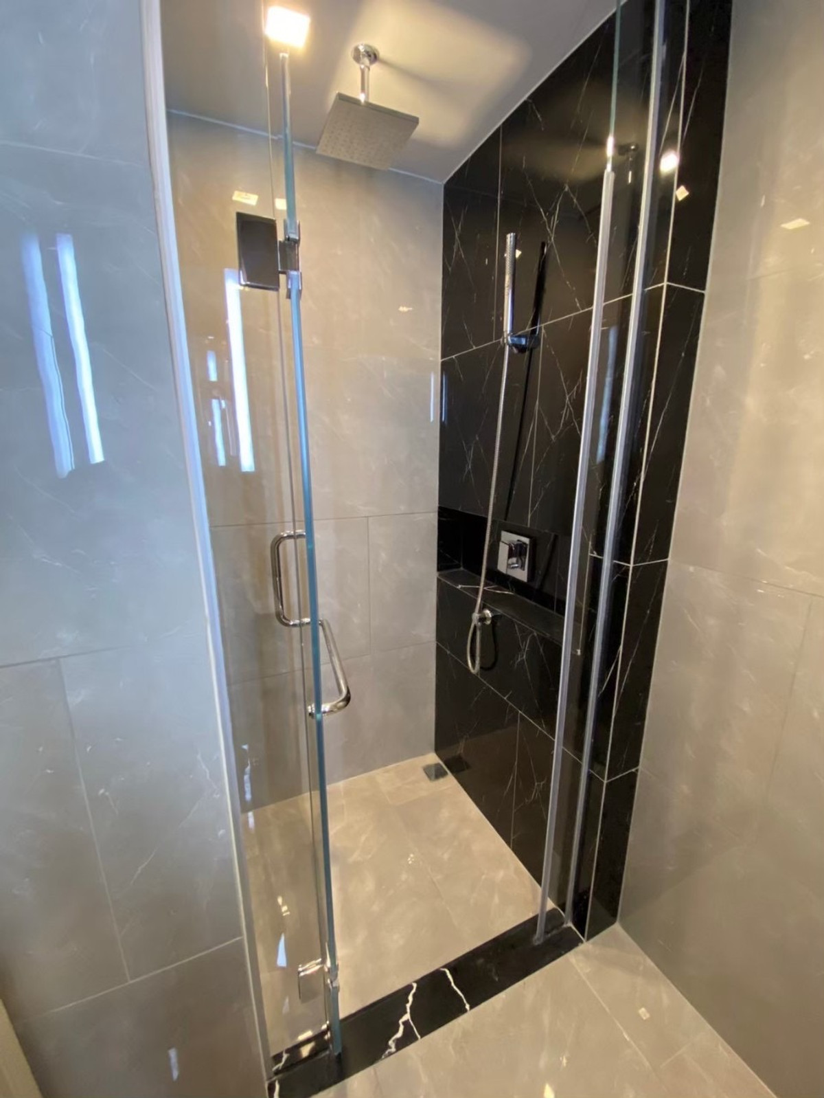 ให้เช่าคอนโดพระราม 9 เพชรบุรีตัดใหม่ RCA : ให้ เช่า ด่วน 195 One9Five Asoke Rama9 วัน ไนน์ ไฟว์ อโศก - พระราม 9 (ห้องใหม่ราคาพิเศษ)