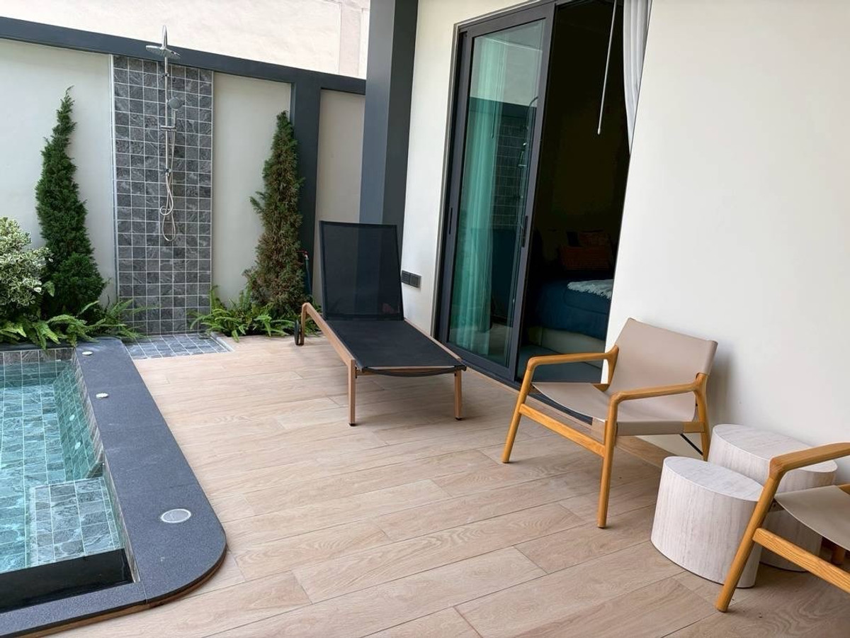 ขายพัทยา บางแสน ชลบุรี สัตหีบ : Modern Luxury Pool Villa @Thap Praya 