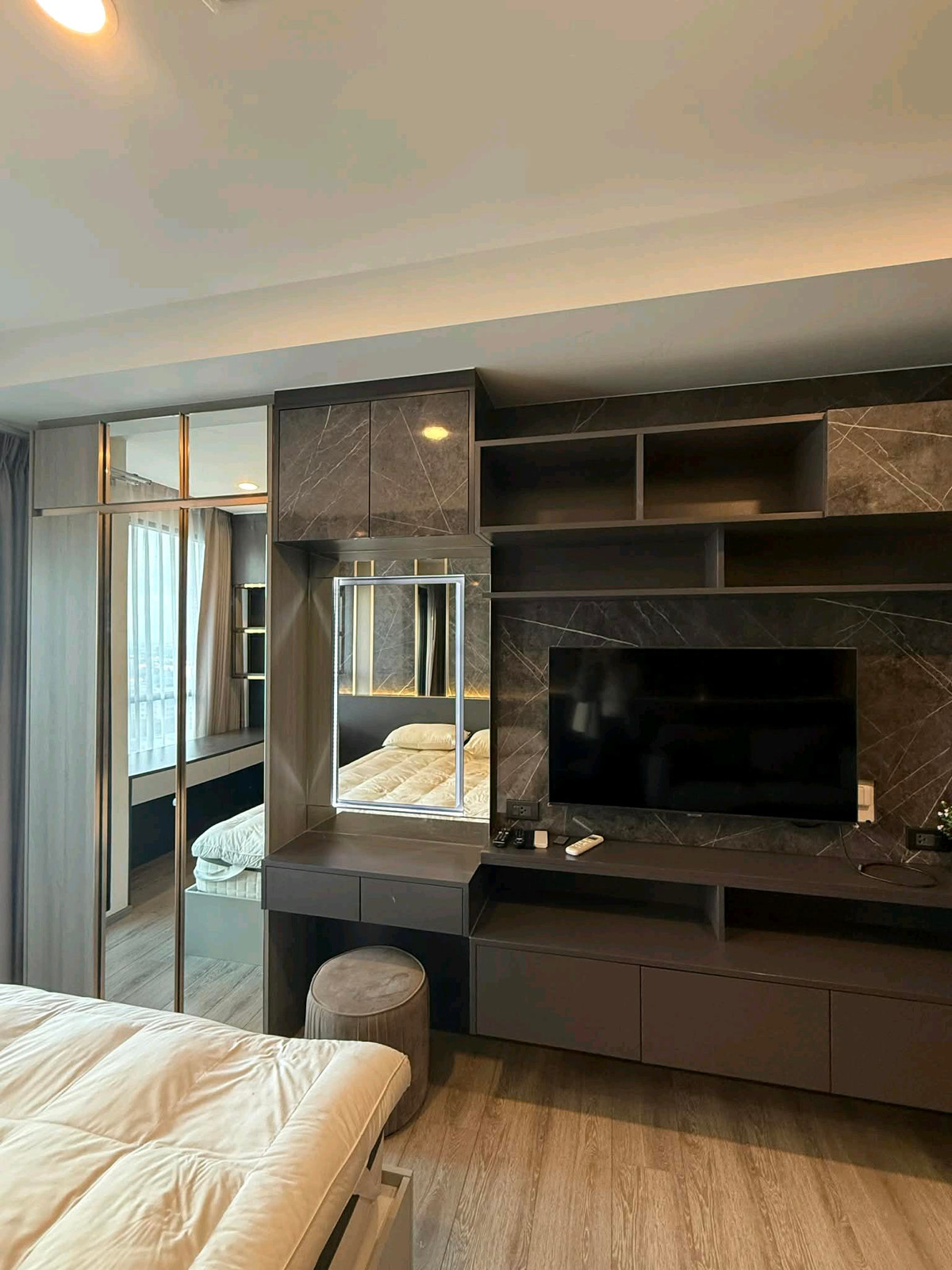 ให้เช่าคอนโดบางนา แบริ่ง ลาซาล : ให้เช่า ไนท์บริดจ์ คอลลาจ สุขุมวิท107