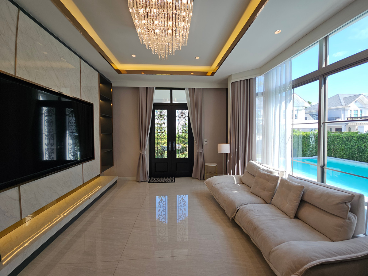 HouseLadkrabang, Suwannaphum Airport : For rent: Perfect Masterpiece Sukhumvit 77 (137 sq m.) 4 bedrooms, 6 bathrooms, next to Robinson Lat Krabang.