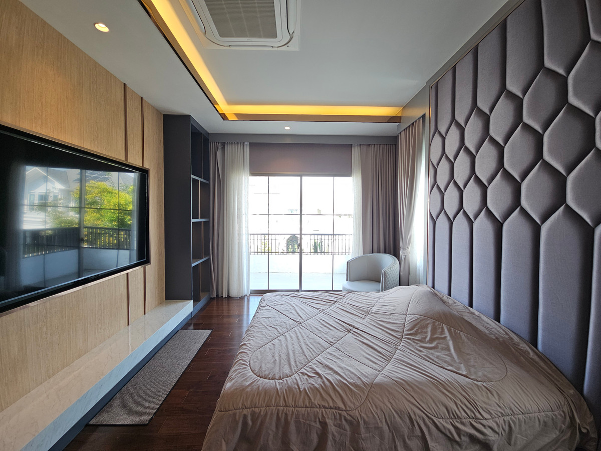HouseLadkrabang, Suwannaphum Airport : For rent: Perfect Masterpiece Sukhumvit 77 (137 sq m.) 4 bedrooms, 6 bathrooms, next to Robinson Lat Krabang.