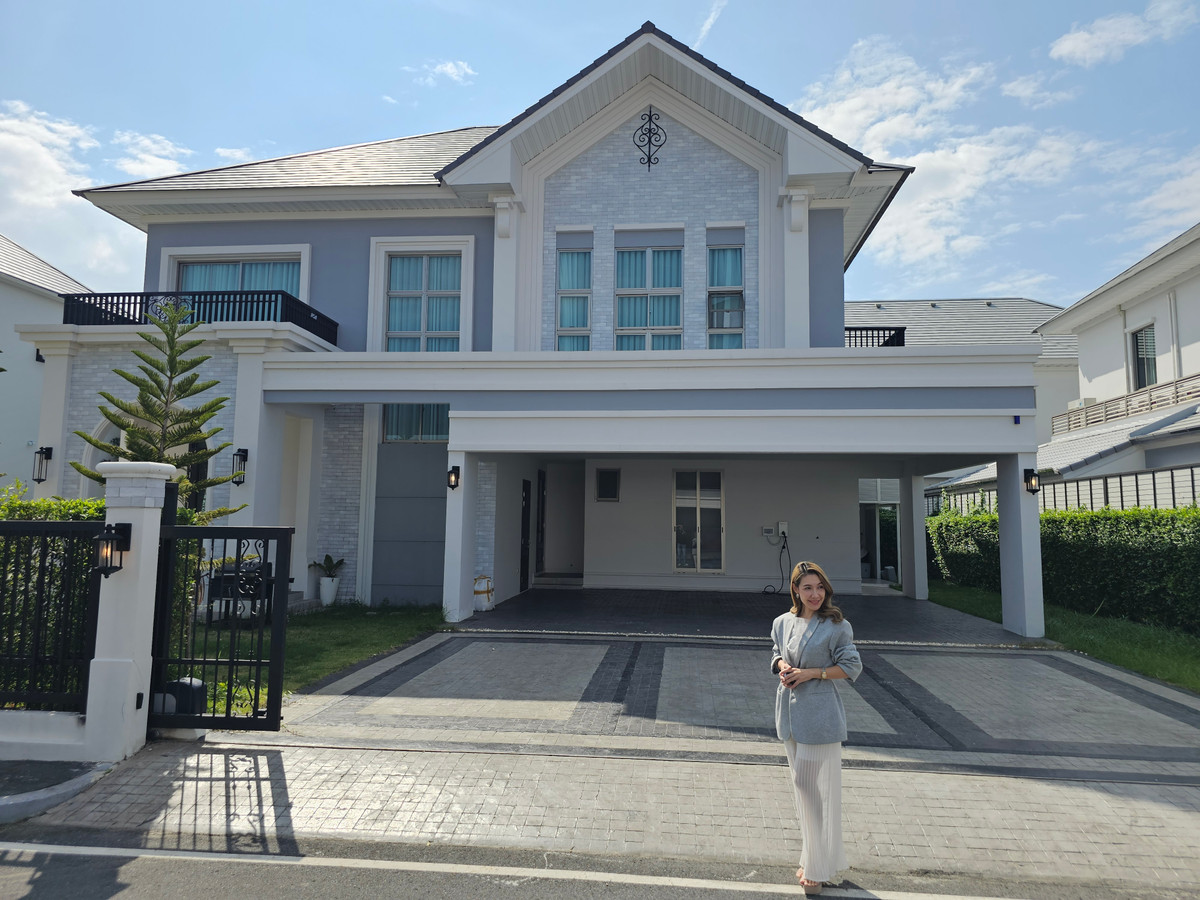 HouseLadkrabang, Suwannaphum Airport : For rent: Perfect Masterpiece Sukhumvit 77 (137 sq m.) 4 bedrooms, 6 bathrooms, next to Robinson Lat Krabang.