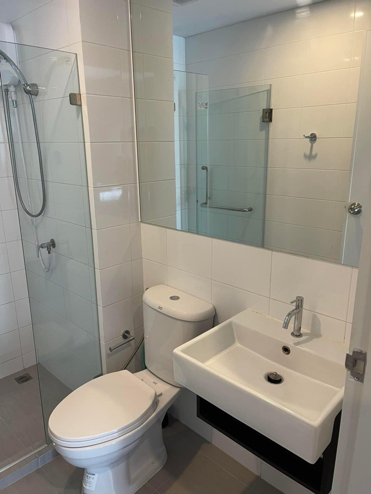 ให้เช่าคอนโดบางนา แบริ่ง ลาซาล : Notting Hill Sukhumvit 105 น็อตติ้งฮิลล์ สุขุมวิท 105 ใกล้รถไฟฟ้า เดินทางสะดวก เฟอร์นิเจอร์+เครื่องใช้ไฟฟ้าครบ พร้อมลากกระเป๋าเข้าอยู่ได้เลย