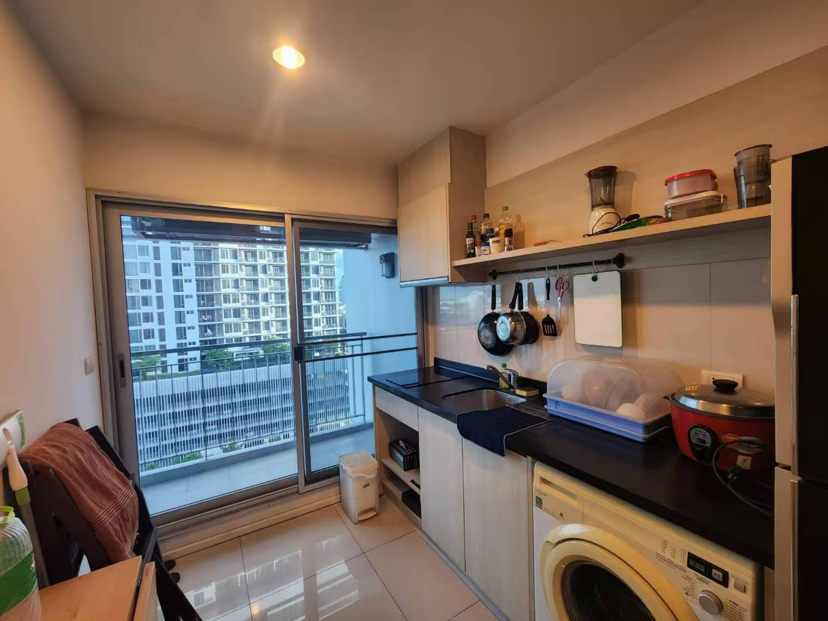 For RentCondoSathorn, Narathiwat : (Not accepting agents) For rent RHYTHM SATHORN NARATHIWAS 20,000B/MONTH Ready to move in, contact ID jubilojoy1