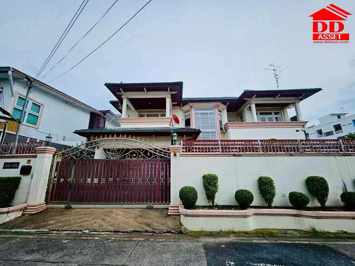 ขายบ้านลาดพร้าว เซ็นทรัลลาดพร้าว : ขายบ้านเดี่ยว 2 ชั้น โชคชัย 4 ลาดพร้าววังหิน ซอย16  บ้านพร้อมอยู่ ตกแต่งสวย รหัส : H8147