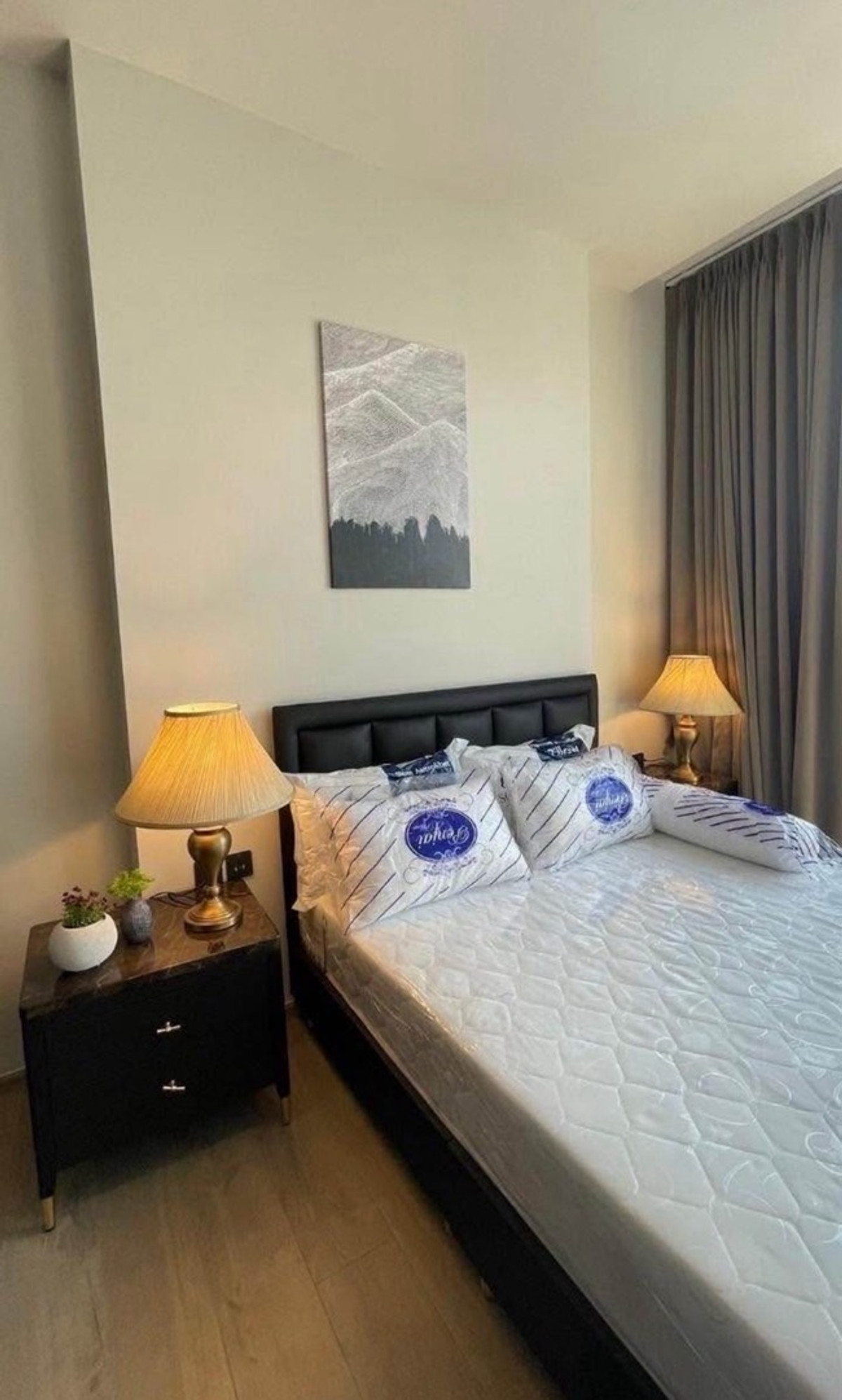 ขายคอนโดลาดพร้าว เซ็นทรัลลาดพร้าว : ขายด่วน The Crest Park Residences คอนโดใหม่ย่านลาดพร้าว ขนาด 32ตร.ม ชั้น 5 ห้องใหท่สภาพดี ซื้ออยู่เองหรือลงทุนก็คุ้มค่า ราคา 5,500,000 บาท