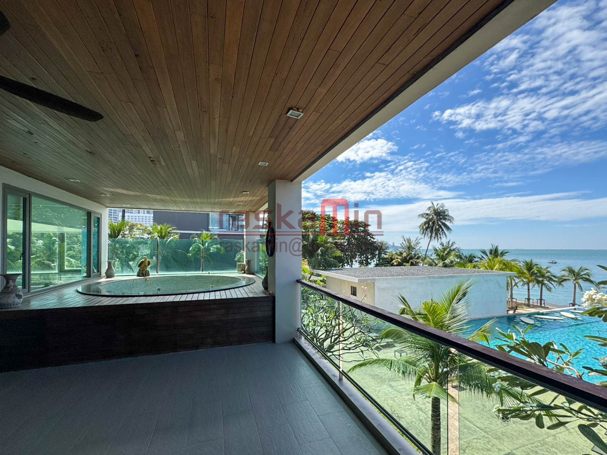 CondoPattaya, Bangsaen, Chonburi : Ananya Beachfront Naklua – Luxury Beachfront Condominium (Foreign Quota / Sea View)