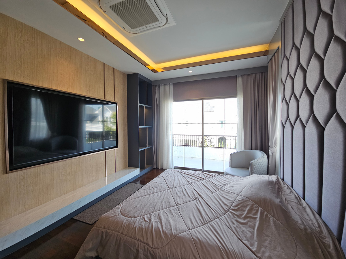 HouseLadkrabang, Suwannaphum Airport : For rent: Perfect Masterpiece Sukhumvit 77 (137 sq m.) 4 bedrooms, 6 bathrooms, next to Robinson Lat Krabang.