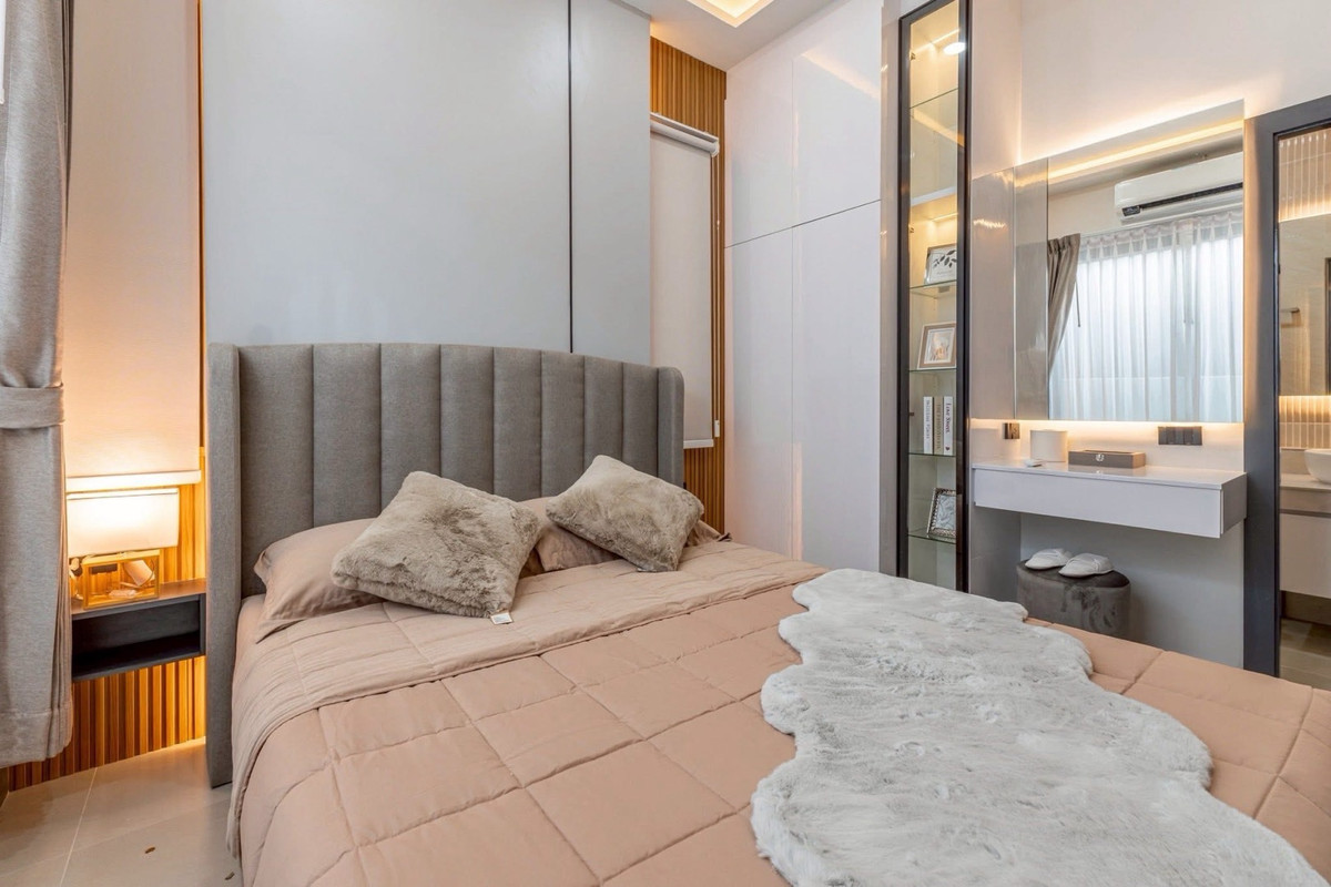 ขายพัทยา บางแสน ชลบุรี สัตหีบ : บ้านเดี่ยว ชั้นเดียว พร้อมสระว่ายน้ำ รวมเฟอร์นิเจอร์เครื่องใช้ไฟฟ้าแต่งครบ 