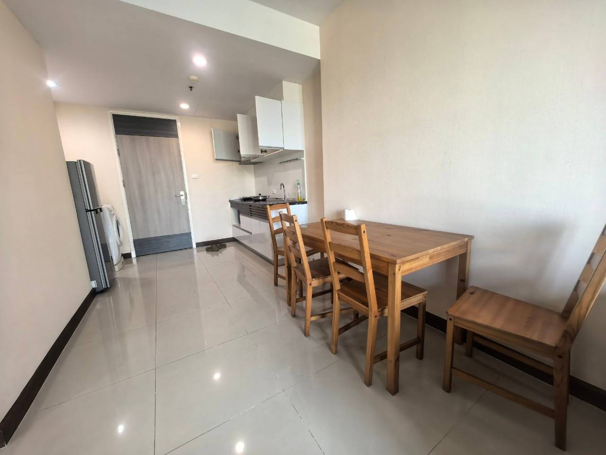 For RentCondoRama9, Petchburi, RCA : 🏙️ Supalai Premier Asoke – For Rent ✨ 1 Bedroom | 45 sq.m | Fully Furnished 💰 Rent: 20,000 THB/month 🌆 Modern design | Great location near MRT Petchaburi & Airport Rail Link 📍 Heart of Asoke–New Petchburi area